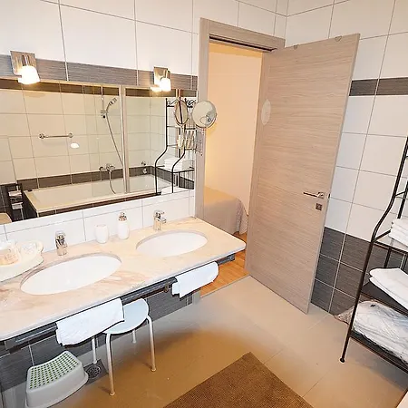 Apartment Airin Zadar