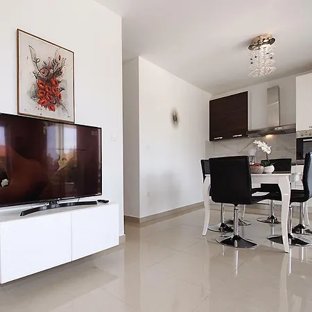 Apartment Apartment Airin Zadar