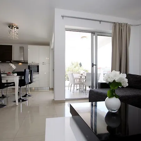 Apartment Airin Apartment