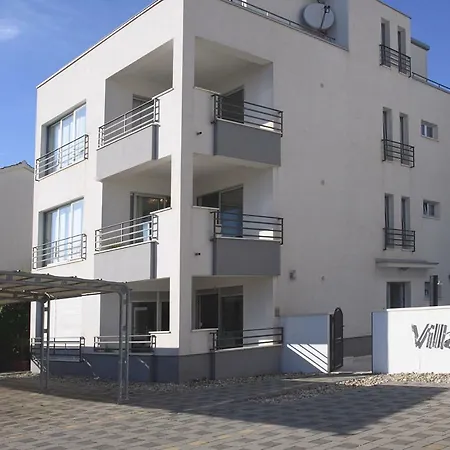Apartament Apartment Airin